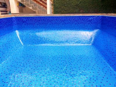 Products For Pool Liner Installations in use